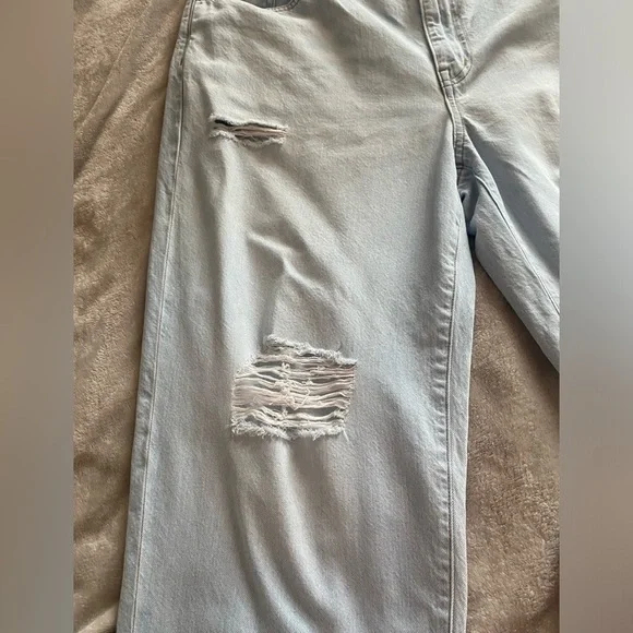 Madewell Blue Straight Leg Jeans with Vintage Appeal - Picture 12 of 15